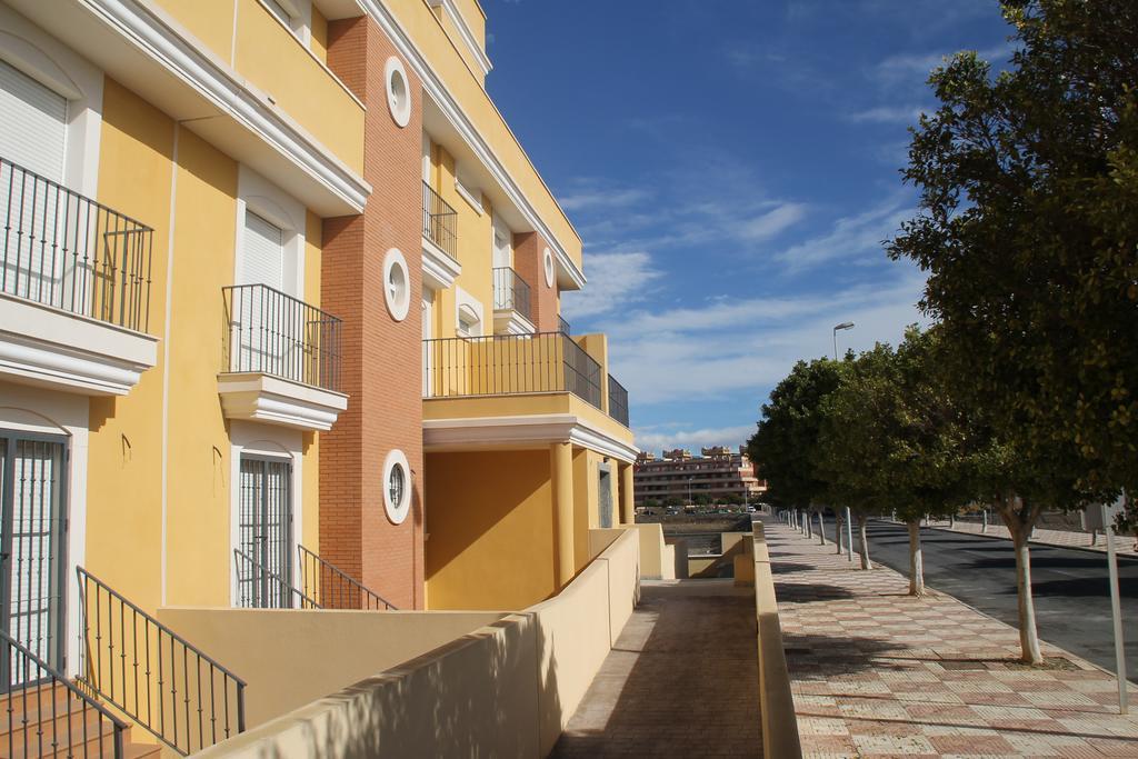 Apartamentos Playamar Roquetas de Mar Buitenkant foto