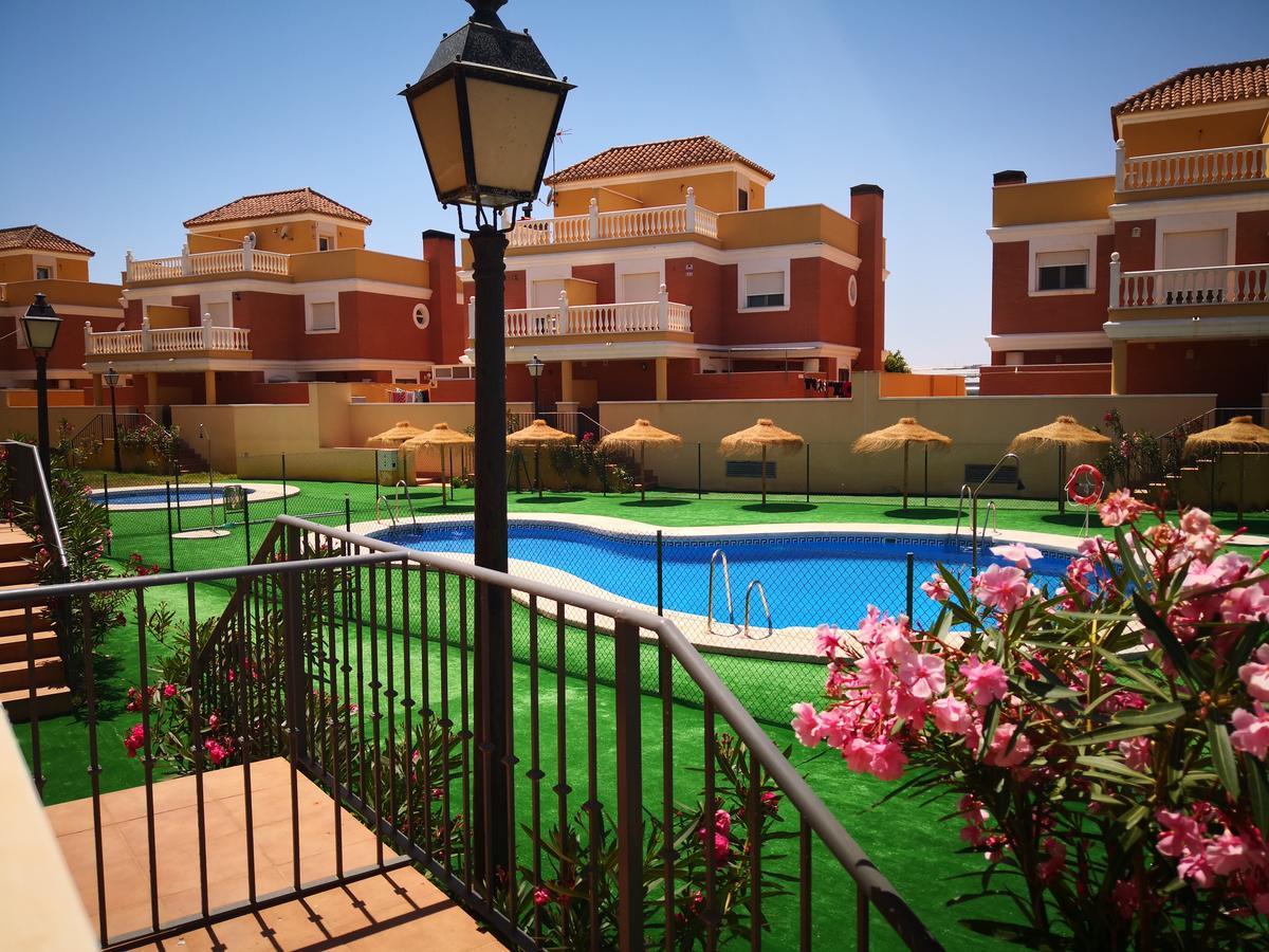 Apartamentos Playamar Roquetas de Mar Buitenkant foto